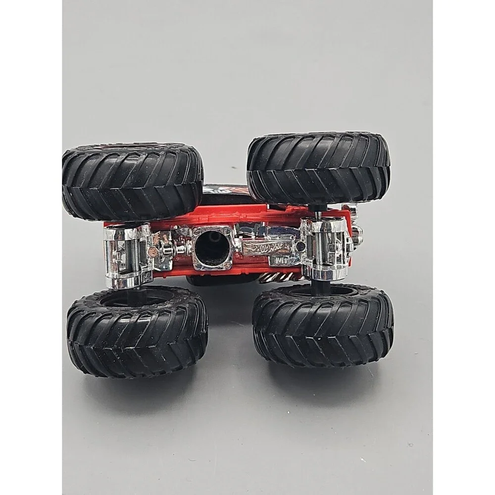 Hot Wheels Monster Jam Truck 1:64 Bone Shaker Diecast Flame Black Red